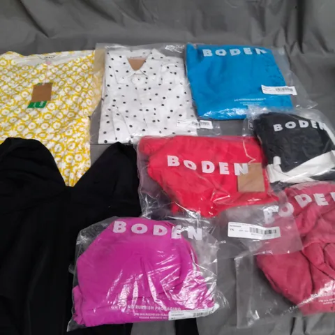 LOT OF 8 ASSORTED BODEN CLOTHING ITEMS TO INCLUDE T-SHIRTS, SHIRT AND JERSEY DRESS - VARIOUS SIZES