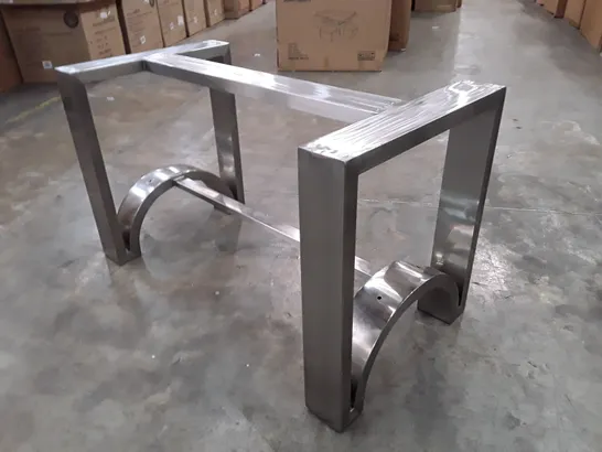 METAL TABLE FRAME 