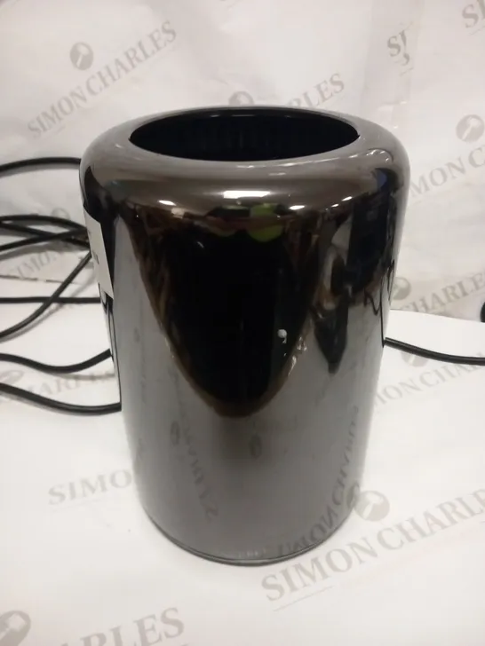 APPLE MAC PRO 6.1 A1481 DESKTOP COMPUTER