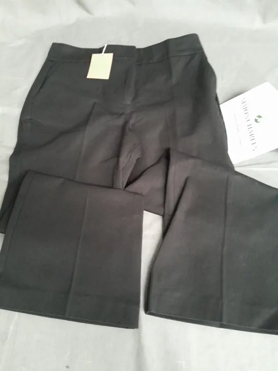 BODEN HIGHGATE BI-STRETCH TROUSERS IN BLACK - 10P