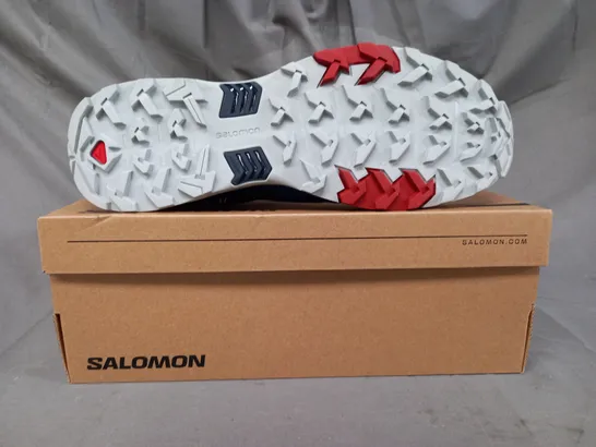 BOXED PAIR OF SALOMON X ULTRA 4 GTX SHOES IN NAVY/BLUE UK SIZE 11