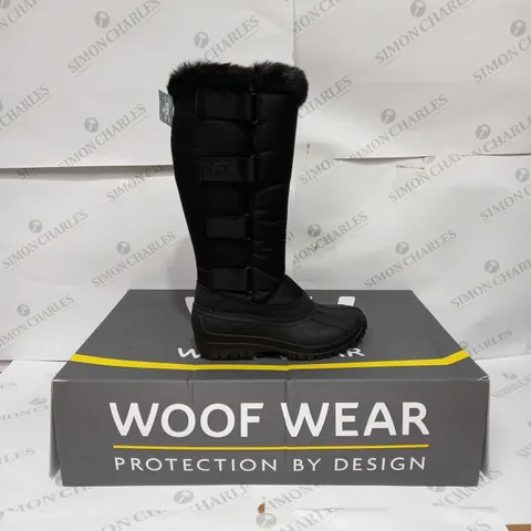 WOLF WEAR LONG YARD BOOT IN BLACK - UK 5 