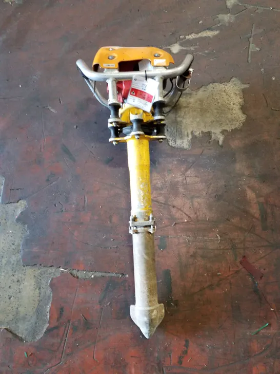 ROBEL 2 STROKE VERTICAL TAMPER