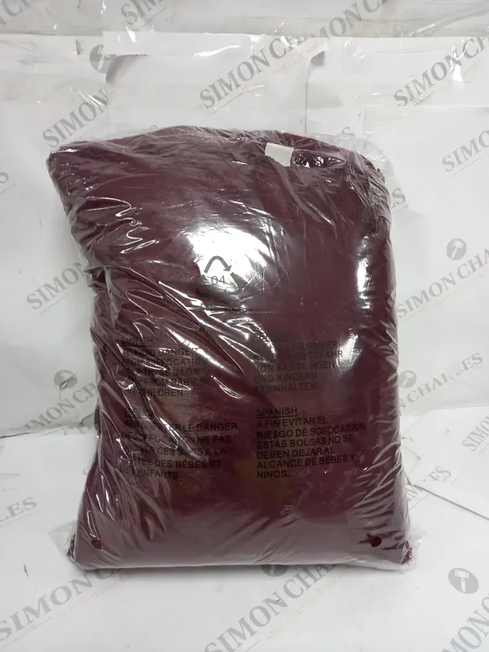 BOXED COZEE HOME HEATED THROW IN SHIRAZ WINE 