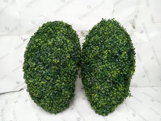 SET OF TWO PLASTIC FAKE GARDEN BUSHES