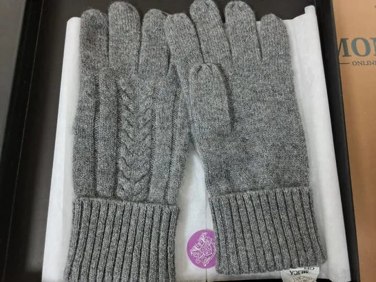 LOT OF 4 BRAND NEW PAIRS OF GEM AURAS GREY KNIT GLOVES