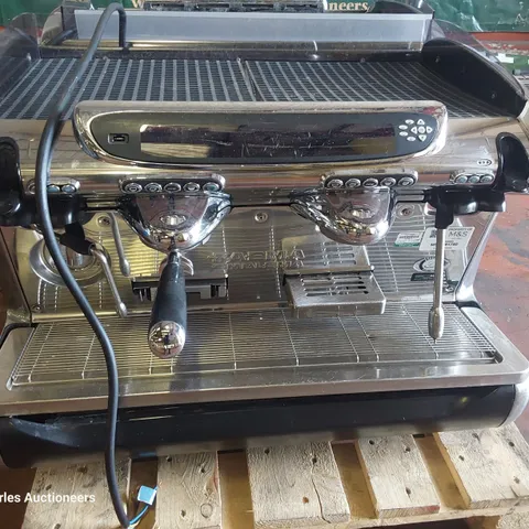 TRADITIONAL FAEMA EMBLEMA COFFEE MACHINE