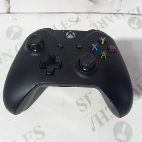 MICROSOFT XBOX CONTROLLER IN BLACK