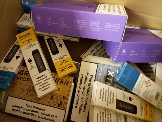 APPROXIMATELY 20 ASSORTED BOXED VAPING PRODUCTS TO INCLUDE GEEKVAPE WENAX H1, VOOPOO ARGUS XT KIT, LOST VAPE URSA NANO PRO ETC. 