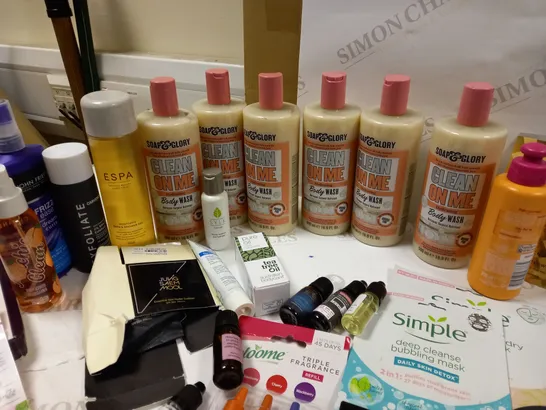 ASSORTMENT OF SKINCARE AND HAIRCARE ITEMS APPROX. 25 ITEMS 