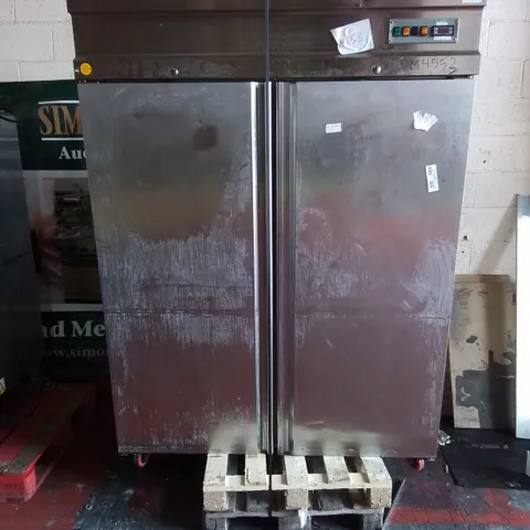 LARGE COMMERCIAL DOUBLE DOOR STAINLESS FOOD REFRIGERATOR UNIT 