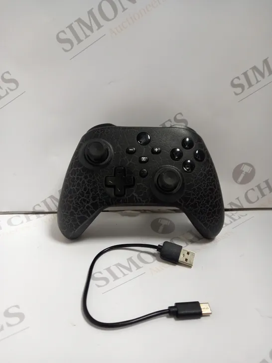 BOXED MULTIFUNCTIONAL ELITE WIRELESS CONTROLLER. 