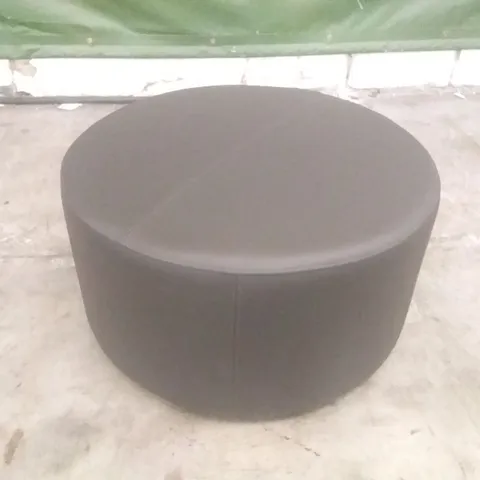 QUALITY BRITISH DESIGNER G PLAN CIRCULAR FOOTSTOOL 13 - BLACK LEATHER 