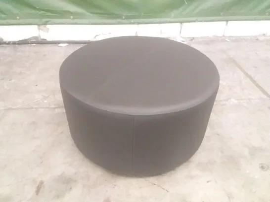 QUALITY BRITISH DESIGNER G PLAN CIRCULAR FOOTSTOOL 13 - BLACK LEATHER 