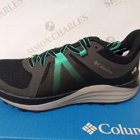 BOXED COLUMBIA WOMEN'S ESCAPE PURSUIT OUTDRY SIZE 8