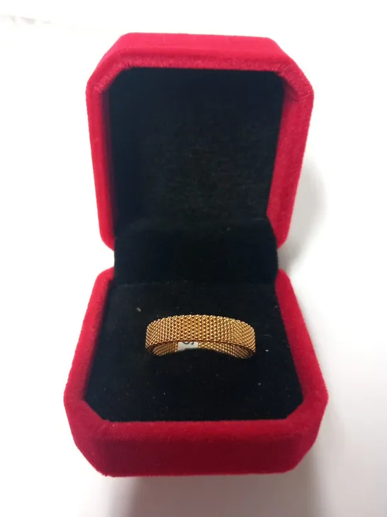 BERING GOLD PLATED BROAD MESH INNER RING SIZE 7