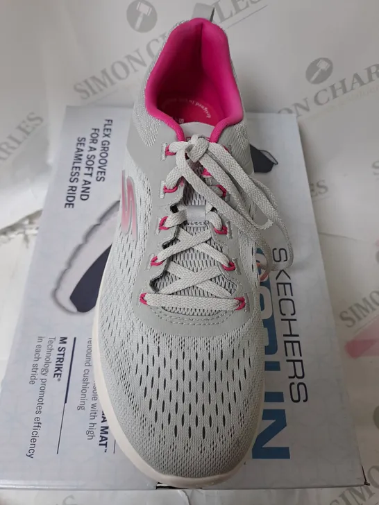 BOXED SKETCHERS GO RUN LITE IN GREY AND PINK SIZE 9 