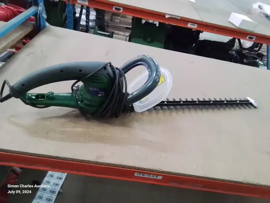 POWERBASE ELECTRIC HEDGE TRIMMER 220-240V 550W