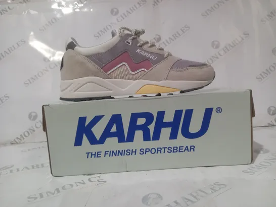 BOXED PAIR OF KARHU SHOES IN MULTICOLOUR UK SIZE 7