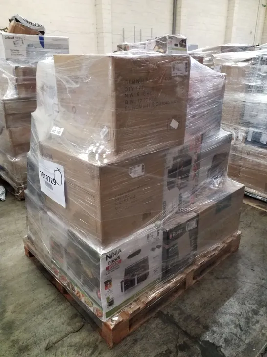 PALLET OF APPROXIMATELY 18 UNPROCESSED RAW RETURN HOUSEHOLD AND ELECTRICAL GOODS TO INCLUDE;