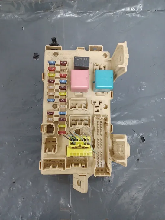 TOYOTA RELAY, INTEGRATION WITH DOOR CONTROL 