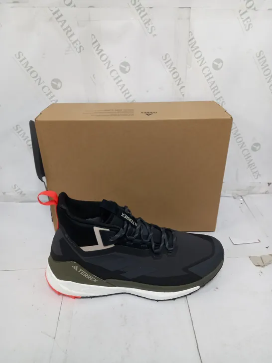 BOXED PAIR OF ADIDAS TERREX FREE HIKER 2 GTX SIZE 13 1/2