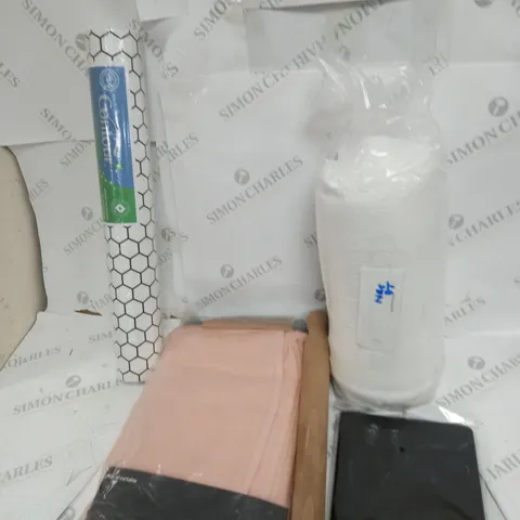 LOT OF APROXIMATELY 15 ASSORTED HOUSEHOLD ITEMS TO INCLUDE ROLLING PINS, IPAD CASES AND WALLPAPER