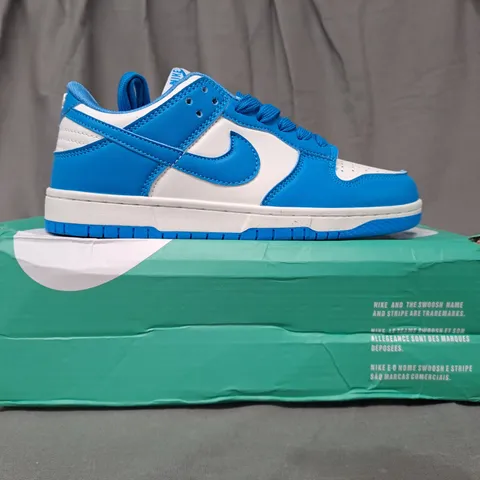 BOXED PAIR OF NIKE SHOES IN BLUE/WHITE UK SIZE 4.5