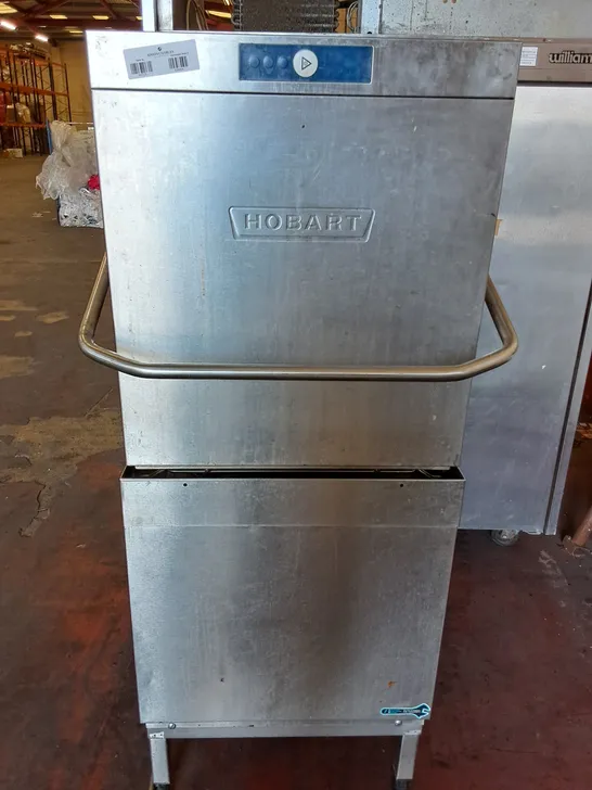 HOBART FREESTANDING LIFT UP CATERING DISH WASHER