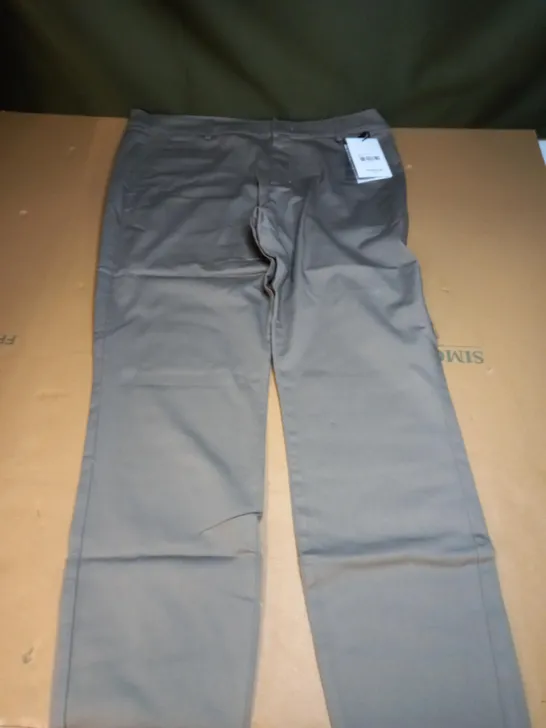 ARNE TAILORED CHINO TROUSERS IN OLIVE - 36R