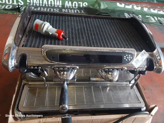 TRADITIONAL FAEMA EMBLEMA COFFEE MACHINE