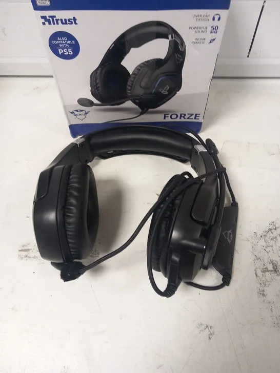 BOXED TRUST FORZE GAMING HEADSET GXT 488 FOR PS4 ALSO COMPATIBLE WITH PS5