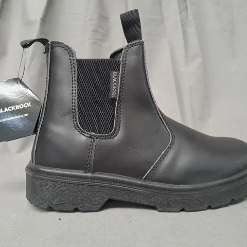 BOXED PAIR OF BLACKROCK DEALER BOOTS IN BLACK UK SIZE 4