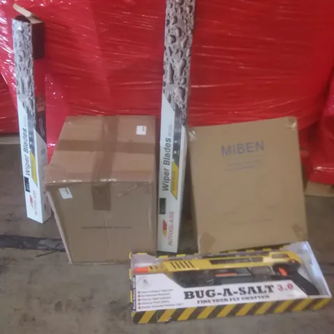 PALLET OF ASSORTED ITEMS INCLUDING LED TABLE LAMP, WIPER BLADES, BUG SALT GUN