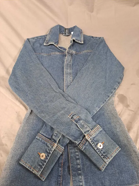 COLLUSION DENIM DRESS SIZE 8 