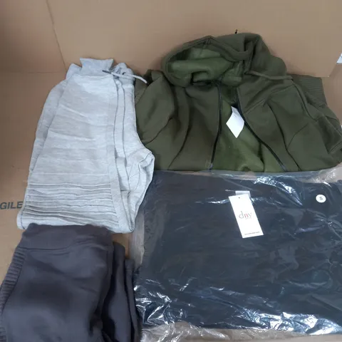 BOX OF APPROX 10 ASSORTED CLOTHING ITEMS TO INCLUDE - UNBRANDED JOGGERS , DNV JUMPER , MFW KHAKI HOODIE ETC