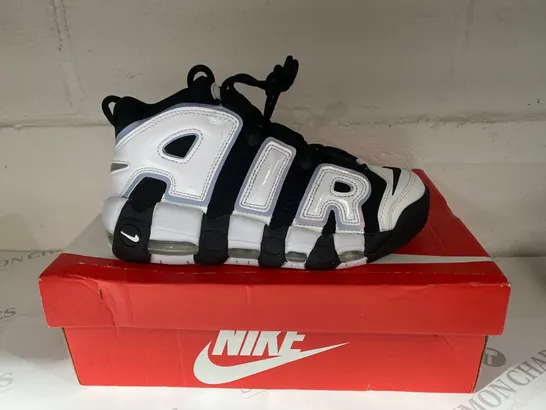 BOXED PAIR OF NIKE AIR MORE UPTEMPO '96 TRAINERS SIZE 5.5