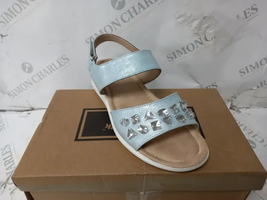 BOXED CUSHION WALK OPEN TOE RAISED HEEL DECORATED SANDLES - SIZE 6