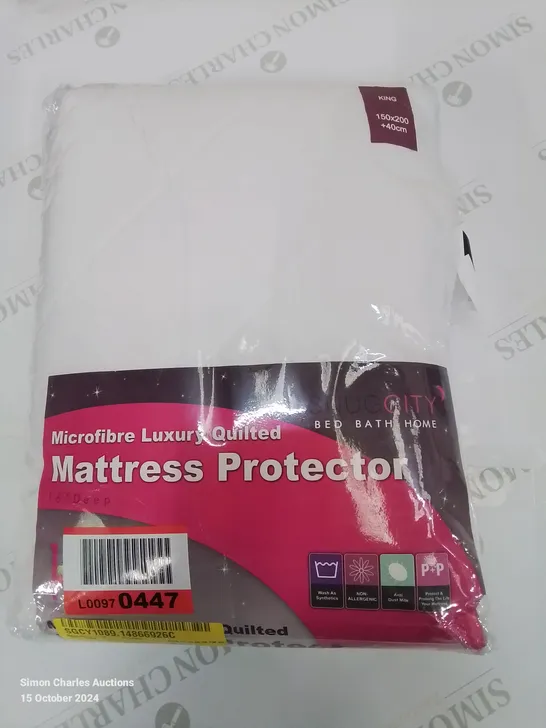 BAGGED HYPOALLERGENIC MATTRESS PROTECTOR // SIZE: KING 