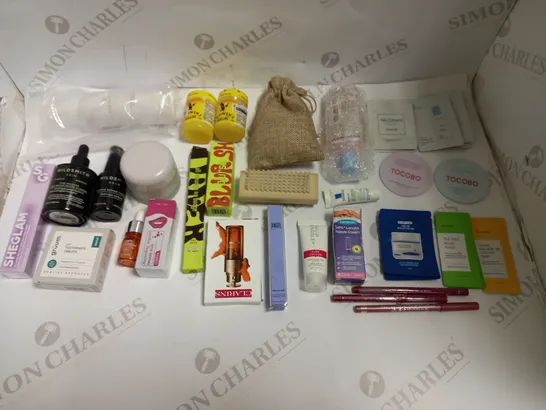 LOT OF APPROX 20 ASSORTED HEALTH AND BEAUTY ITEMS TO INCLUDE LIP PENCILS, BALM, FACE CREAMS ETC