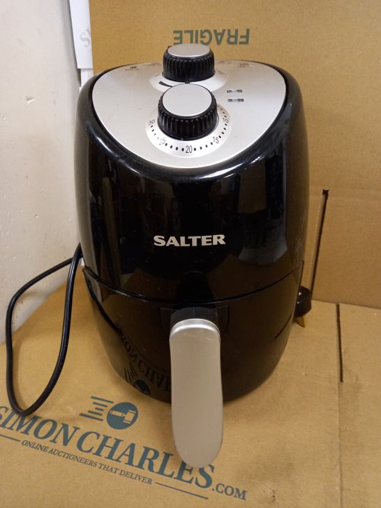 SALTER EK2817 COMPACT HOT AIR FRYER 