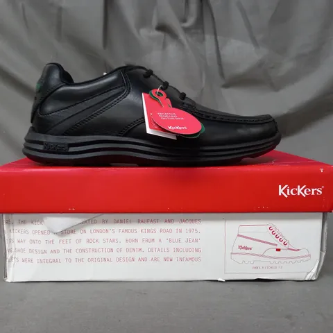 BOXED PAIR OF KICKERS LACE UP SHOES IN BLACK EU SIZE 36