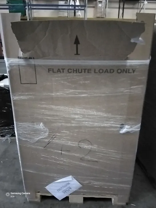 PALLET OF ASSORTED ITEMS INCLUDING STOREMIC TOILET SEAT, OFFICE CHAIR, AIR FRYER, AIR FRYER, INDOOR PLAYGROUND, GETFIT DOUBLE AIR BED, MATTRESS TOPPER