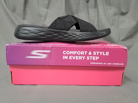 BOXED PAIR OF SKECHERS OPEN TOE SANDALS IN BLACK UK SIZE 6