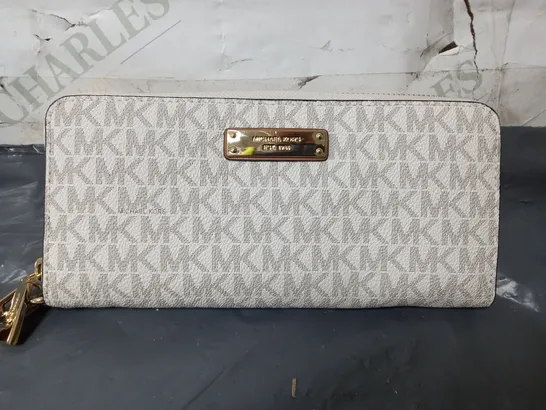 MICHAEL KORS WHITE PURSE