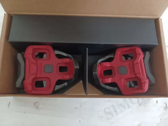 SET OF BIKE PEDALS  FOR CLEATS 