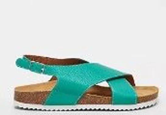 ADESSO EMMIE CROSS STRAP SANDAL MAGIC MINT SIZE 6