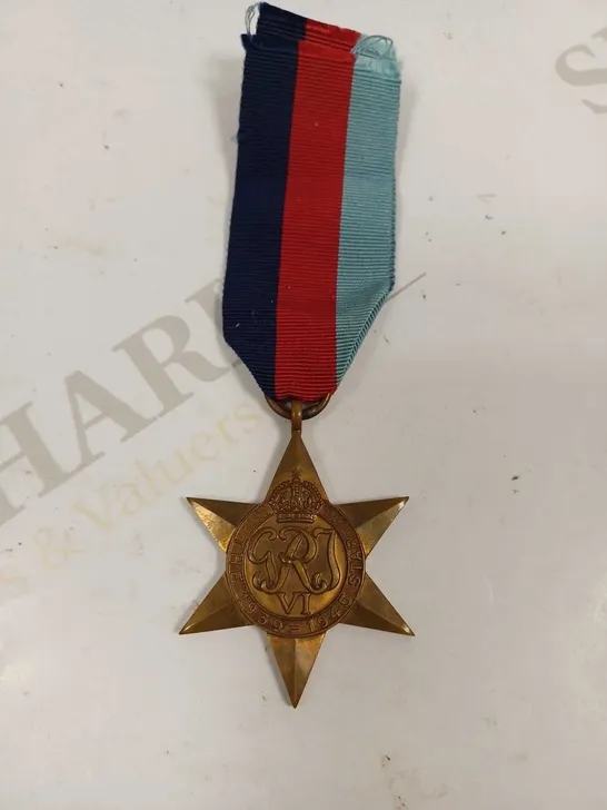 SMALL BOX CONTAINING 3 X ASSORTED BRITISH MILITARY SERVICE MEDALS WITH PAPERWORK