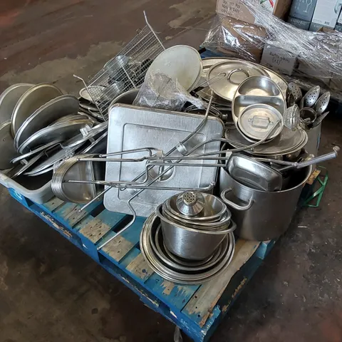 PALLET TO CONTAIN A LARGE ASSORTMENT OF METAL CATERING EQUIPMENT 