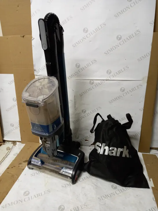 SHARK CORDLESS STICK VACUUM CLEANER